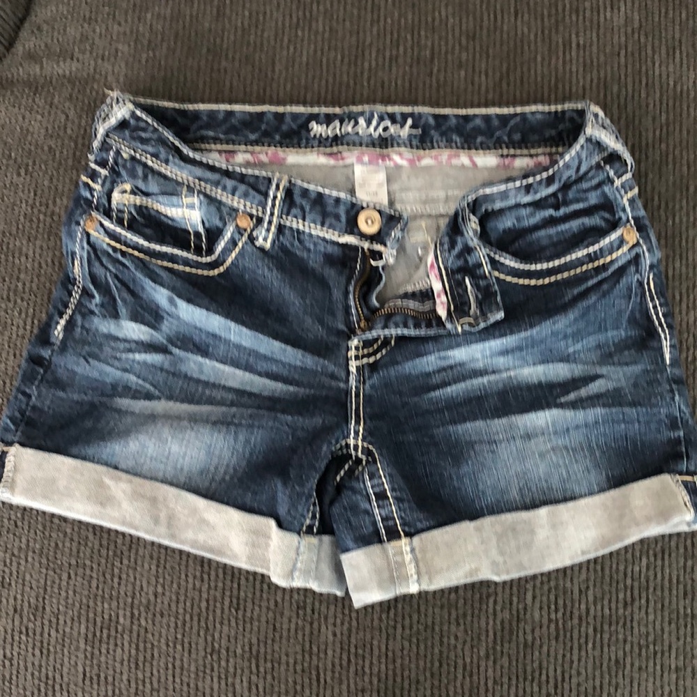 Maurice cuff shorts, size 11/12